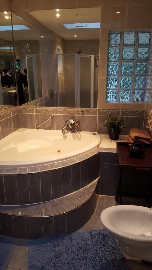 Old N New Bed & Breakfast Umhlanga Rocks Extérieur photo